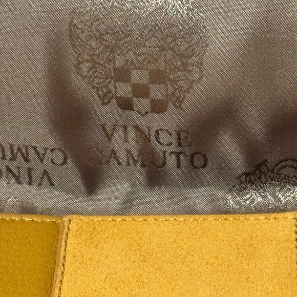 Vince Camuto Hannah Messenger Yellow Shoulder Bag - Picture 4 of 13